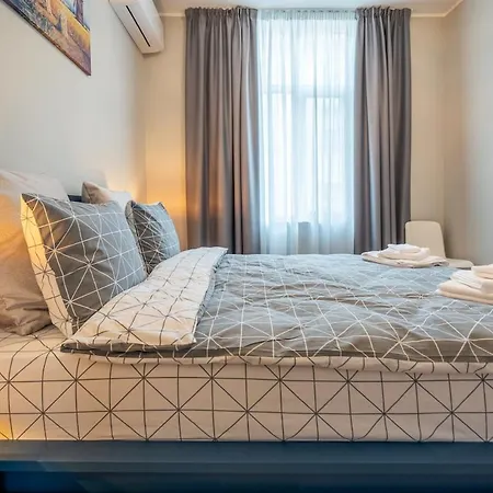 شقة The Urban Pulse Stylish Flat *