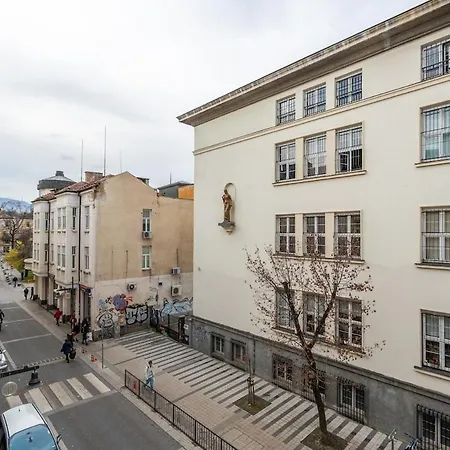 شقة The Urban Pulse Stylish Flat *