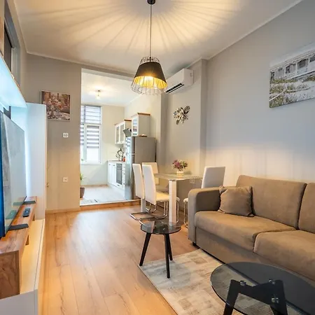 The Urban Pulse Stylish Flat Apartament