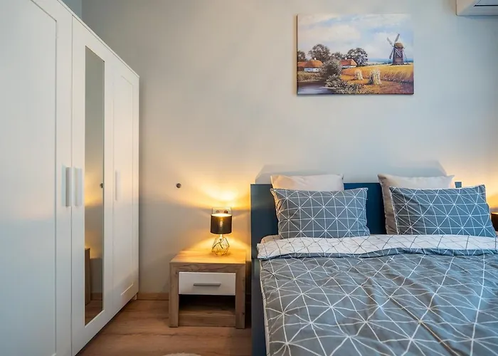 The Urban Pulse Stylish Flat * Sofia